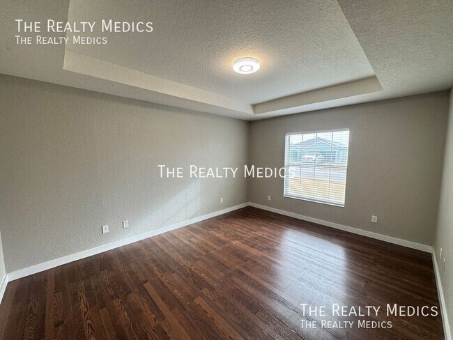 Building Photo - 120 Captain Hook Way