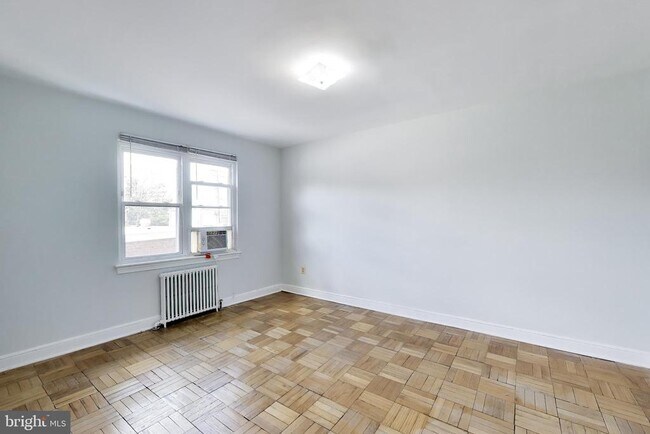 Building Photo - 1720 N Quinn St