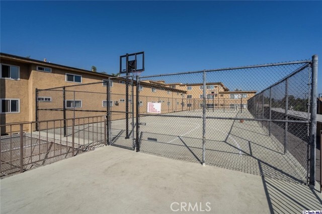 Building Photo - 3220 Altura Ave