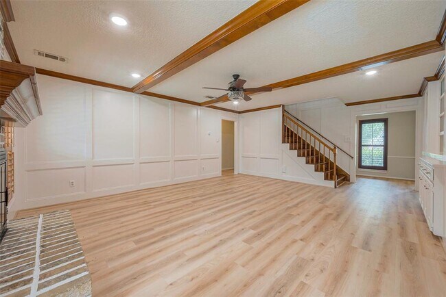Building Photo - 15511 Rana Ct