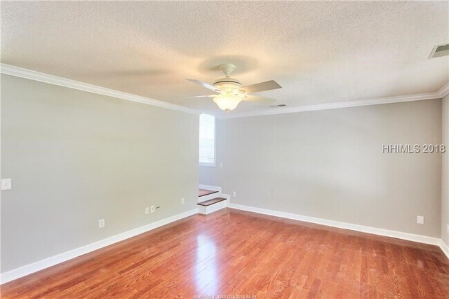 Building Photo - Bluffton - Lake Linden