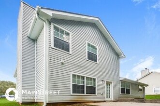 Building Photo - 220 Cinnamon Oak Cir