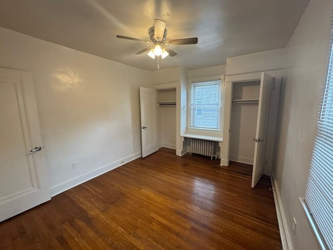 Building Photo - Wonderful Duplex in the Heart of Squirrel Hill!