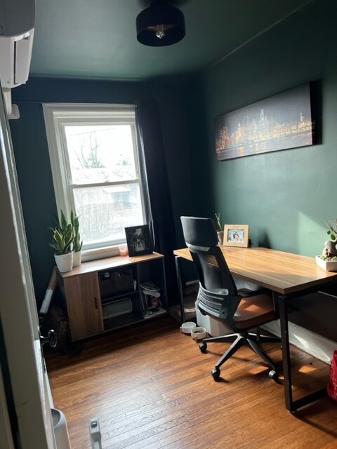 Building Photo - 7826 Devon St