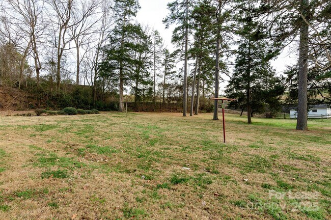 Building Photo - 34 Rollingwood Ln