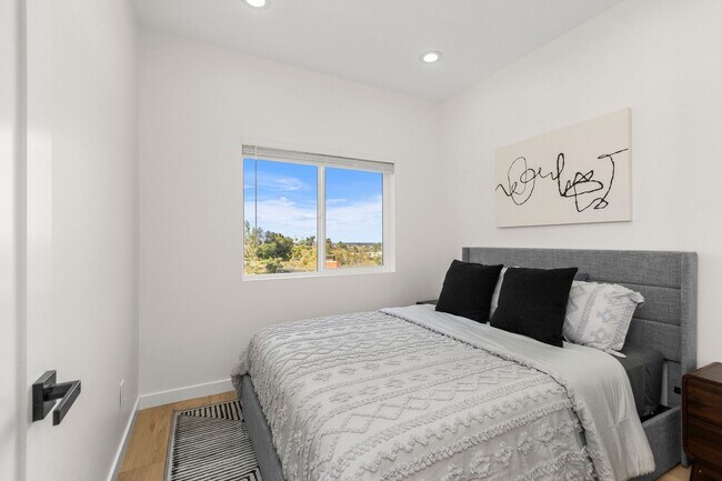 Building Photo - Brand new!