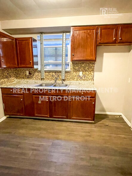 Building Photo - 18935 Indiana St