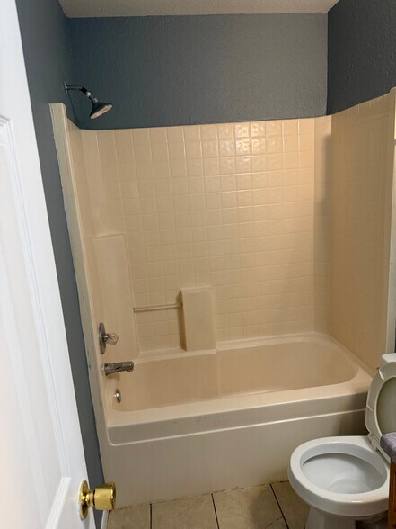 Building Photo - 4307 Shawn Dr