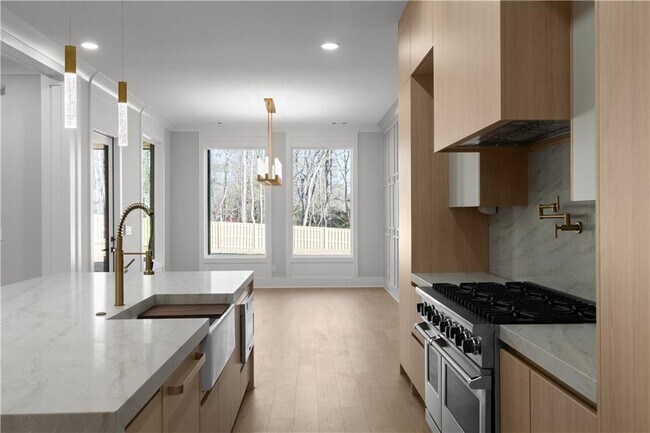 Building Photo - 407 Thunder Rd