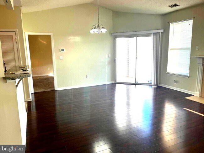 Building Photo - 7418 Hindon Cir