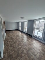 Building Photo - 2978 Vt Rte 14 N