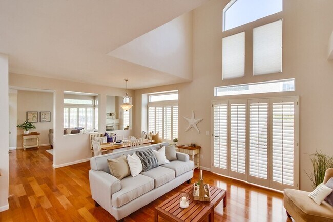 Building Photo - Beautiful 4 Bedroom 2.5 Bath Home in Tierr...