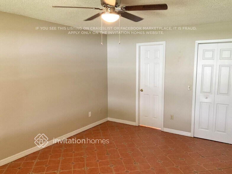 Building Photo - 2017 Dockside Dr