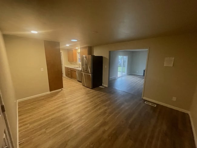 Building Photo - 7806 76th Ave SW