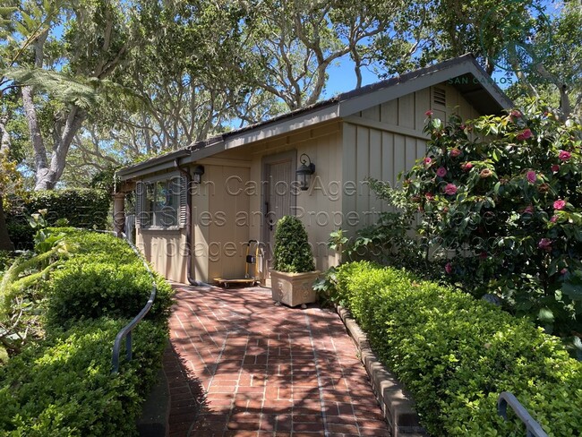 Building Photo - Spacious Four Bed Home in Carmel Hills wit...