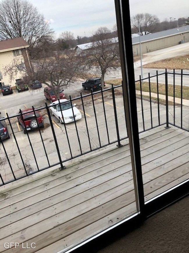 Building Photo - 1110 E 2nd Ave