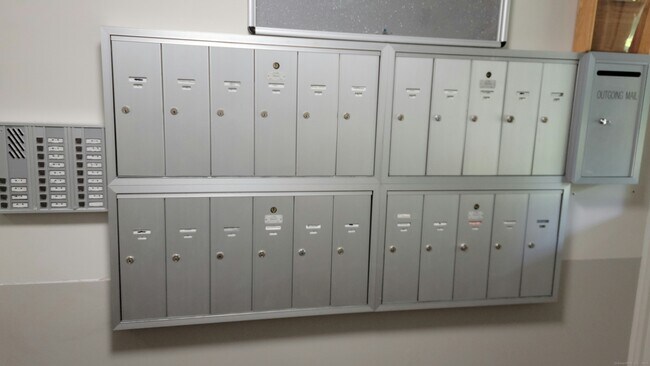 Building Photo - 24 Stony Brook Dr