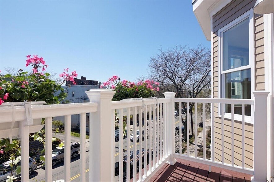 Building Photo - 29 Cameron Ave