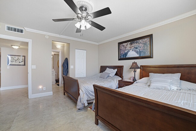 Building Photo - 3450 S Ocean Blvd