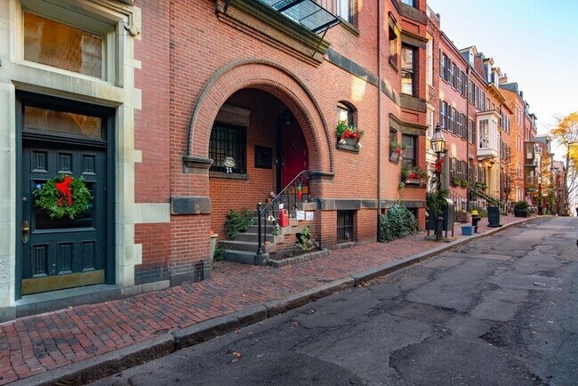 Building Photo - 30 Pinckney St