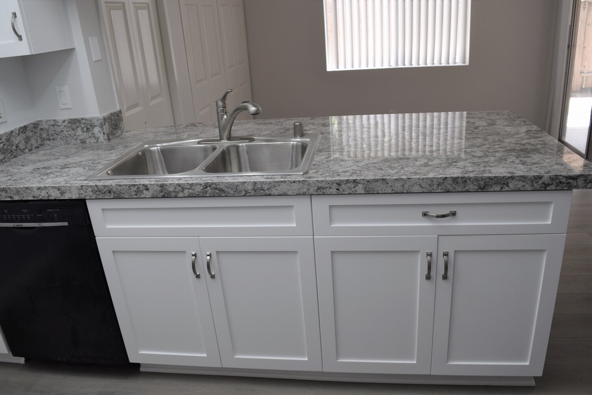 Gourmet Kitchen - 16042 Waikiki Ln