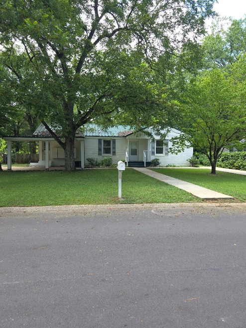 Building Photo - 14 Springbrook Cir