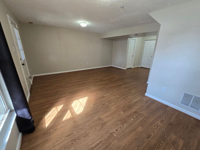 Building Photo - Spacious 3BR Townhouse in Sought-After Constant Friendship – Minutes to Everything!