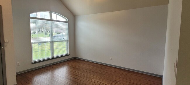 Building Photo - 4 Bedroom Home in Cibolo