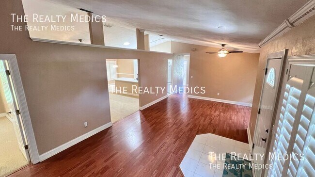 Building Photo - 3769 Grove View Ln