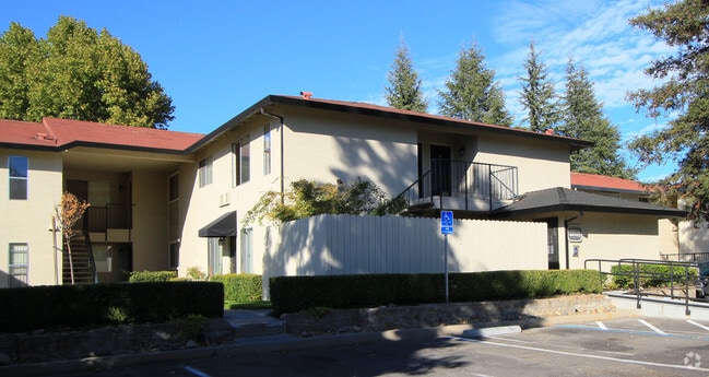 Wright Place Apartments - Wright Place