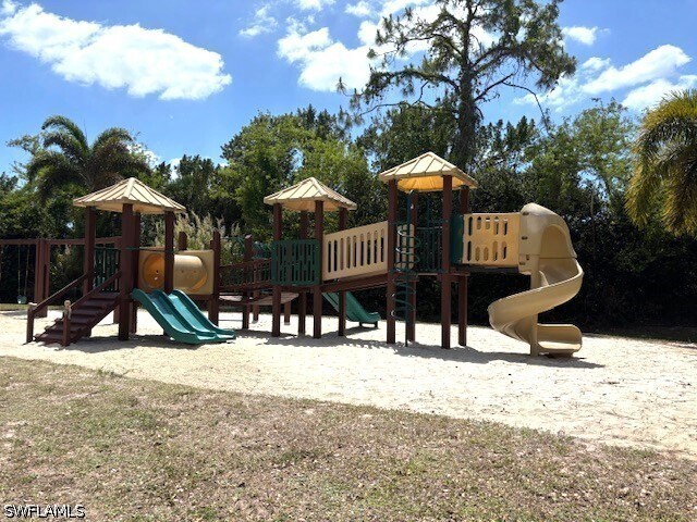 Building Photo - 8265 Ibis Club Dr