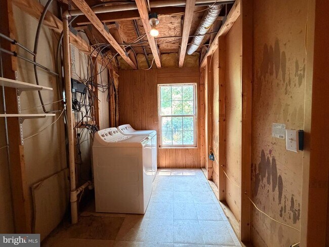 Building Photo - 107 Stafford Mews Ln