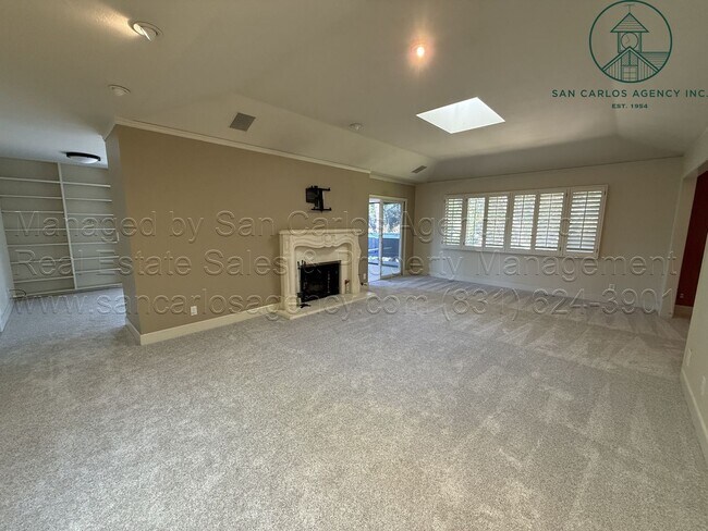 Building Photo - 97 Del Mesa Carmel