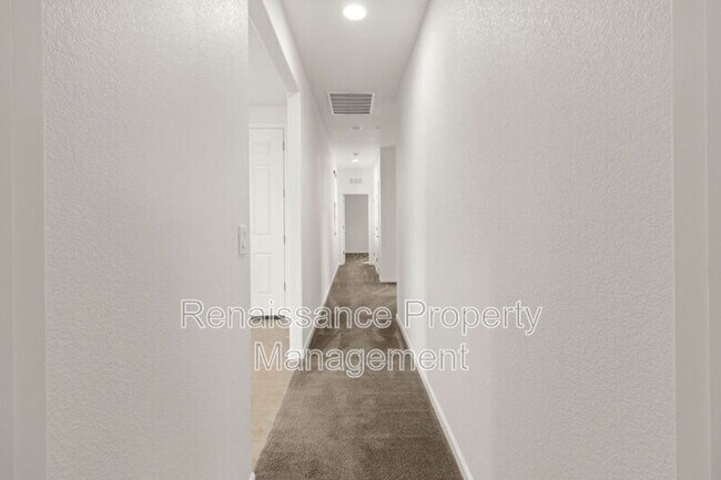 Building Photo - 4633 Appleglen St