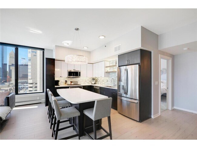 Building Photo - 740 Portland Ave