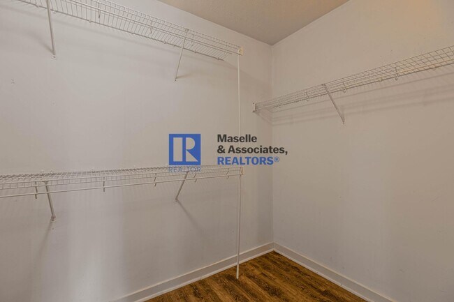 Building Photo - 3 Bed/2 Bath Home in Pearl