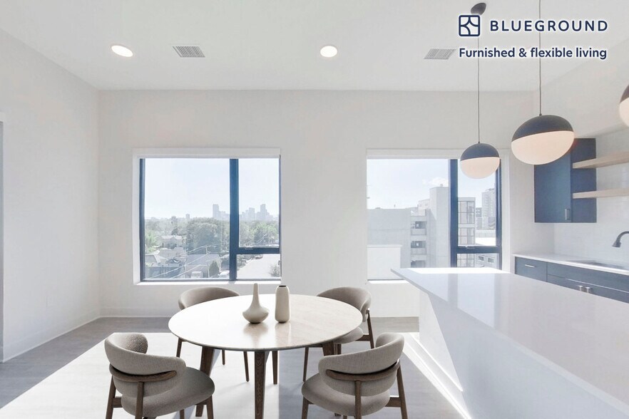 Building Photo - 1580 E 39th Ave