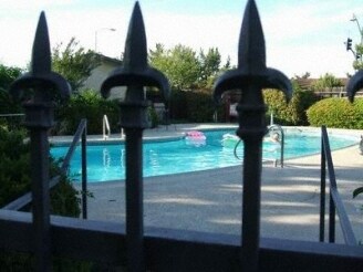 Building Photo - Riverview Condominiums