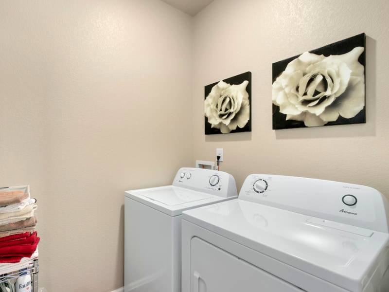 Building Photo - 6782 Grainery Rd