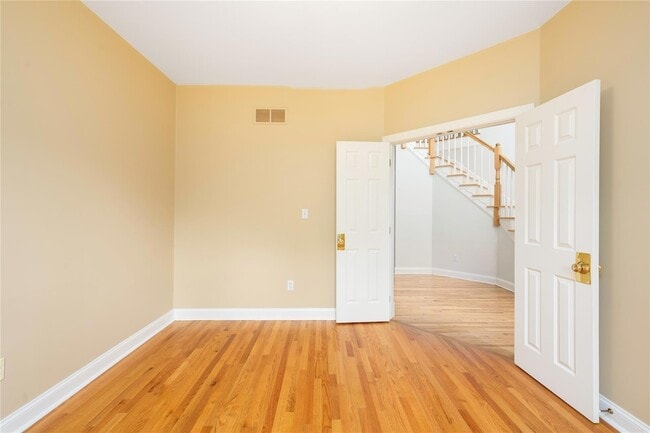 Building Photo - 46 McGuiness Ln