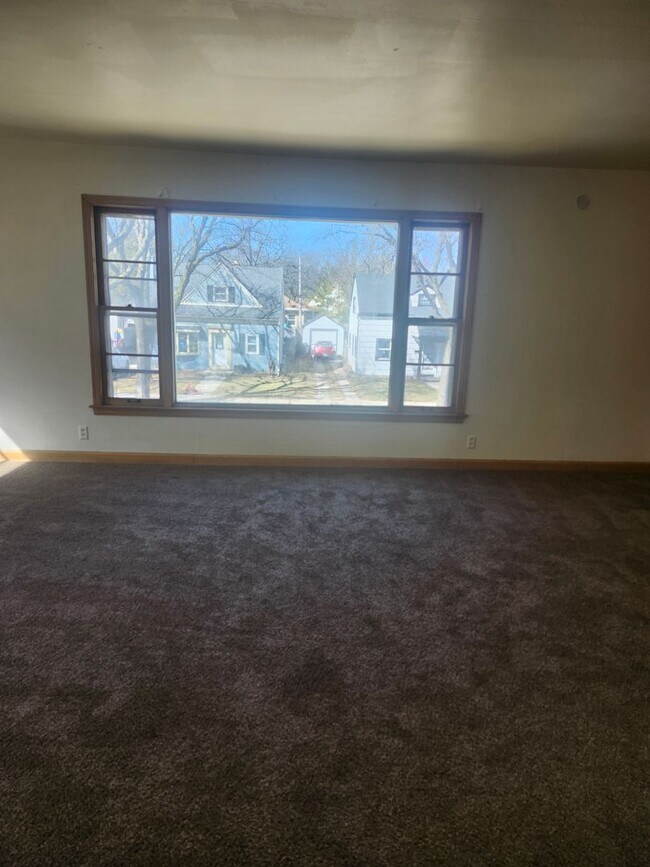 Building Photo - 3212 N 54th St