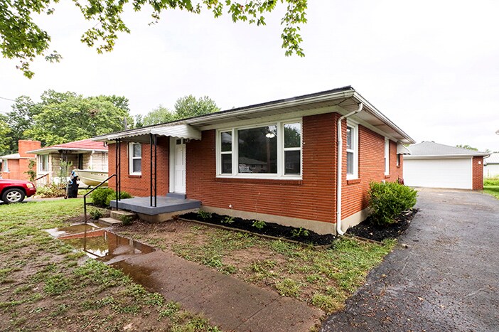 Building Photo - 4801 Oak Park Dr