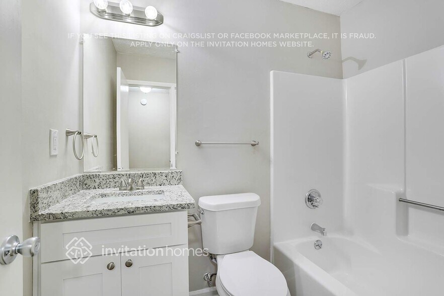 Building Photo - 370 Madeline Cir NW