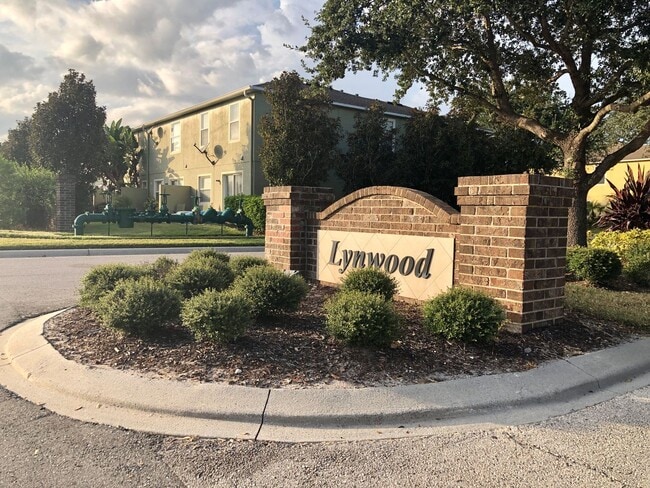 Building Photo - 13492 Applerose Ln