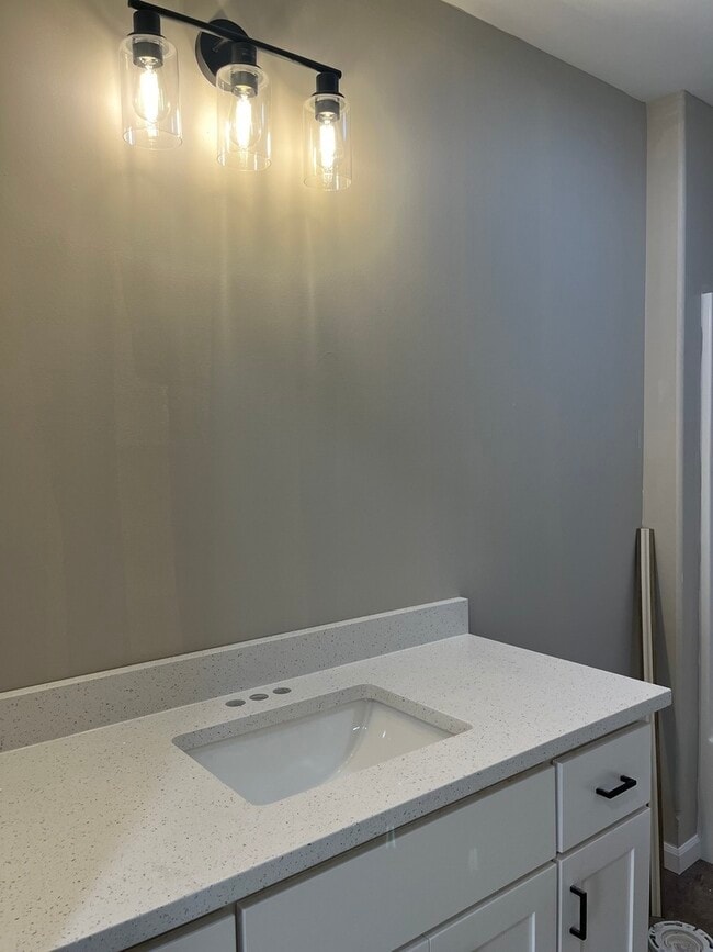 Building Photo - 1319 Sioux Turn