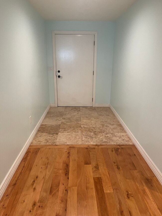 Building Photo - 5338 Scenic Ridge Cir
