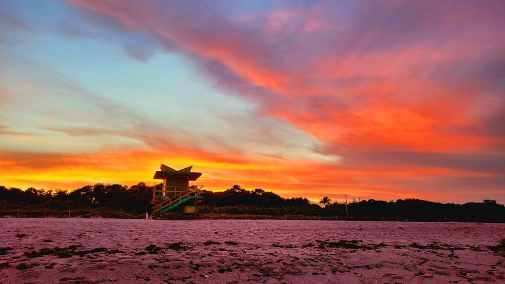 Building Photo - 7400 Harding Ave