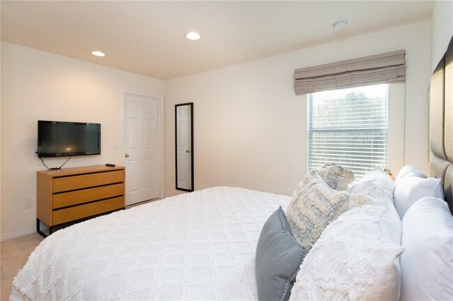 Building Photo - 3050 Yellow Lantana Ln