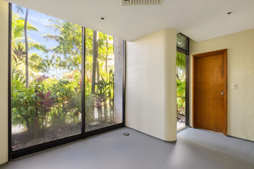 Building Photo - 300 Wai Nani Way
