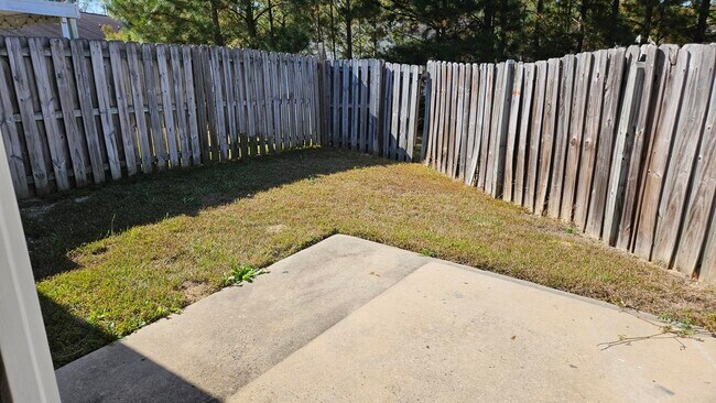 Building Photo - 310 Caldwell Cir